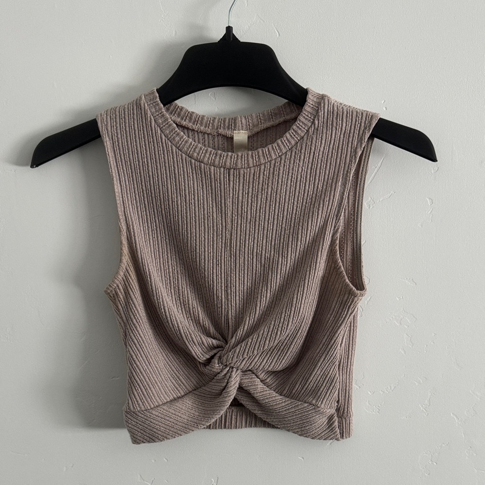 Sleeveless Knot-Front Ribbed Tank Top - Mauve